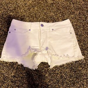 Levi’s shorts, size:7, color:white